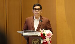Ketua_Baleg_DPR_RI__Bob_Hasan__dalam_agenda_seminar_bertajuk_Bill_Cost_Estimation_dalam_Pembentuk20260617081337