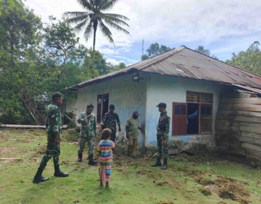 Rehab RTLH di Kampung Sesor Wujud Nyata Kepedulian TNI untuk Masyarakat
