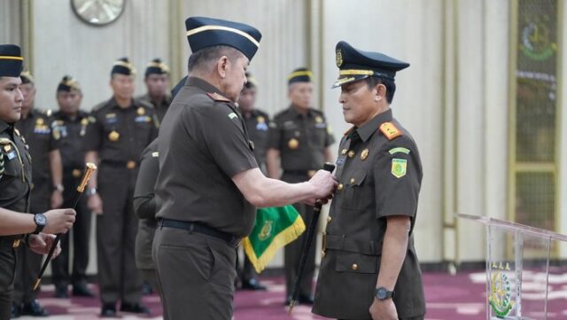 jaksa-agung-lantik-rudi-margono-jadi-kabadiklat_169