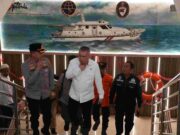 Menhub Dudy Tinjau Langsung Evakuasi KM Mutiara Sentosa II, Pastikan Penyelamatan Berjalan Optimal