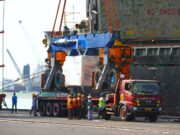 Perkuat Kapasitas TPK Nilam, Terminal Teluk Lamong Tambah E-RTG Ramah Lingkungan
