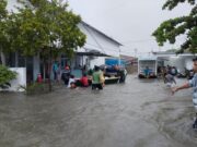 Banjir rendam tiga kecamatan di kota Padang Sumatra Barat