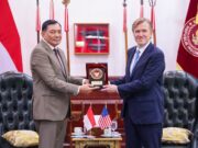 Menhan Sjafrie Bertemu Elbridge Colby, Indonesia-AS Perkuat Kerja Sama Pertahanan Berbasis SDM dan Profesionalisme