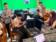 Polres Pelabuhan Tanjung Priok Edukasi 80 Siswa SMK Al Jihad tentang Pemanfaatan AI dan Bahaya Cybercrime