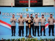 Polda Metro Jaya Kirim 12 Truk Bantuan Kemanusiaan untuk Masyarakat Terdampak Gempa NTT