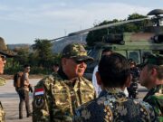 Di Hari Kemerdekaan, Menhan Sjafrie Hadir Salurkan Bantuan bagi Warga Terdampak Gempa NTT
