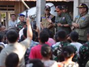 Hadir di Ende, Kepala BNPB Pastikan Dukungan Rumah Rusak dan Kebutuhan Penyintas Gempa Terpenuhi