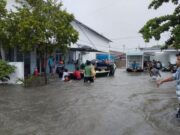 BNPB : Banjir di Kota Padang Berangsur Surut, Warga Mulai Bersihkan Rumah