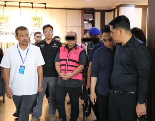Kerugian Negara tembus Rp 10 Triliun, Kejagung Serahkan Dadan Hindayana Cs ke Penuntut Umum