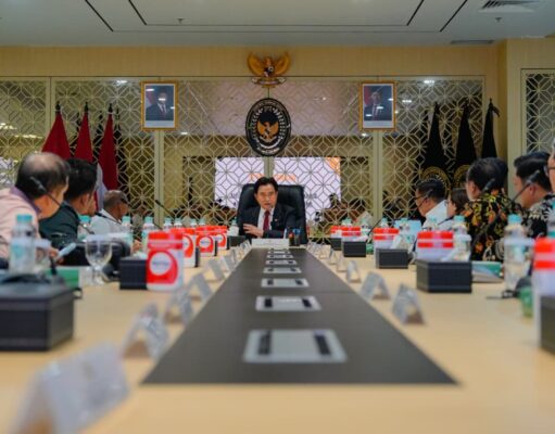 Menko Yusril Dorong Penyelesaian Tiga Isu Strategis Aceh melalui Musyawarah dan Kepastian Hukum